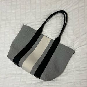 Rothy’s Essential Tote